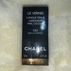 Chanel Longwear Nail Polish in shade 592 “Giallo Napoli”